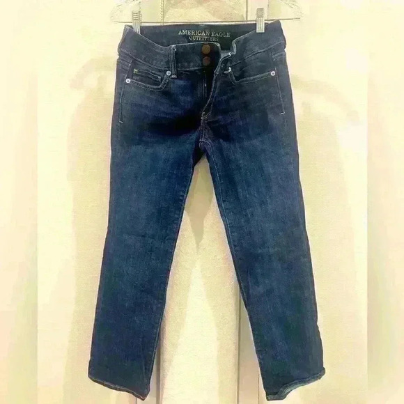 AMERICAN EAGLE Artist Crop Jeans Inseam 25” Sz 4 Worn Once - Picture 1 of 5